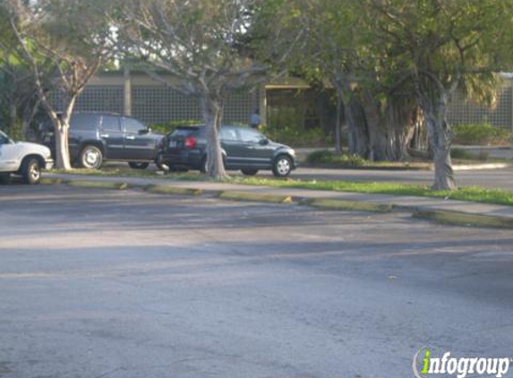 Little Havana Activities & Nutrition Center - Miami, FL