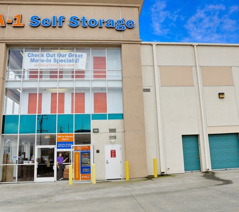 A-1 Self Storage - Oakland, CA. Facility