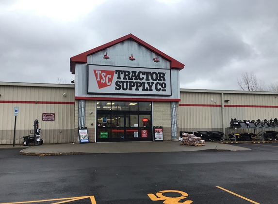 Tractor Supply Co - Macedon, NY