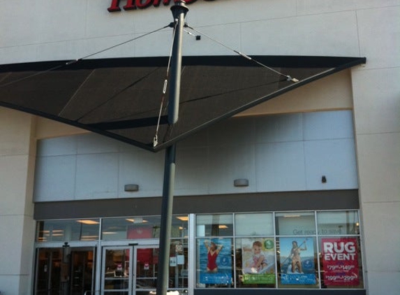 T.J. Maxx & HomeGoods - Costa Mesa, CA