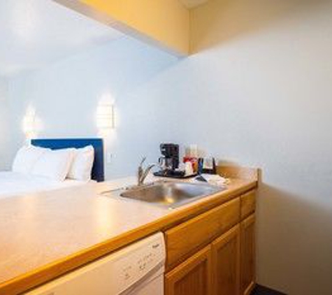 Z Loft Extended Stay Hotel - Saint Robert, MO