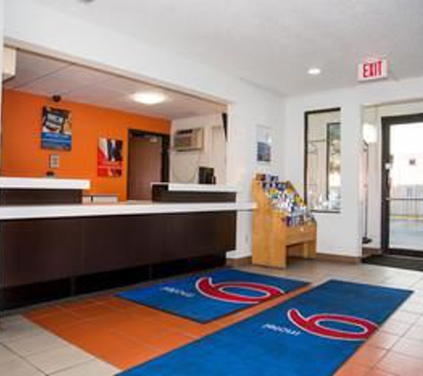 Motel 6 - Omaha, NE