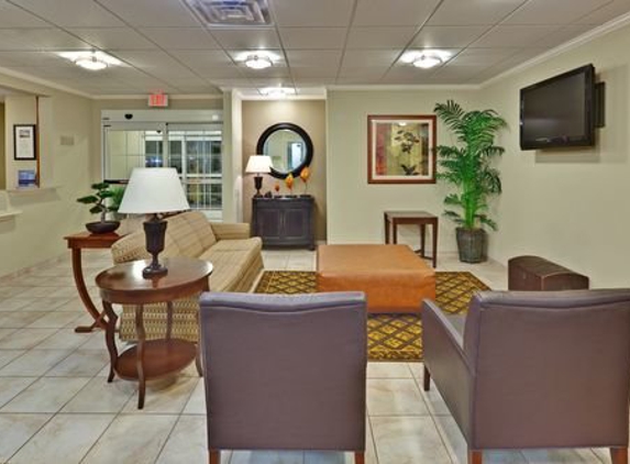First Inn Suites - Memphis, TN