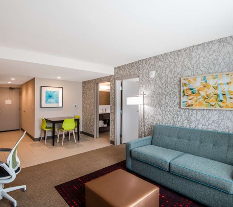 Home2 Suites by Hilton Phoenix Airport North - Phoenix, AZ