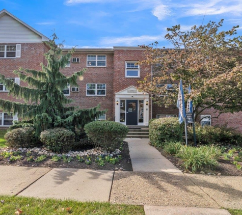 South Mountain Apartment Homes - Allentown, PA