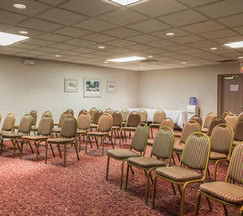 Quality Inn & Suites St Charles -West Chicago - Saint Charles, IL