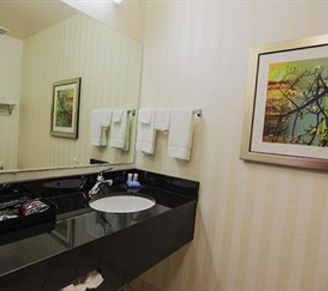 Fairfield Inn & Suites - Berea, KY