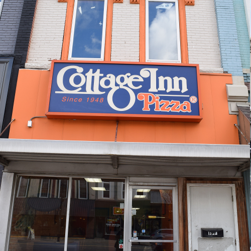 Cottage Inn Pizza 137 S Cochran Ave, Charlotte, MI 48813