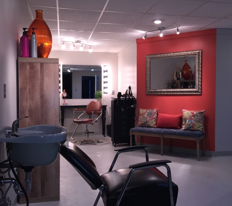 Urbane Salon - Midland, MI