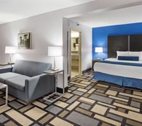 Best Western Plus Birmingham Inn & Suites - Birmingham, AL