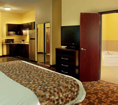 Best Western Bowie Inn & Suites - Bowie, TX