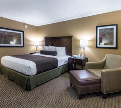 Best Western Plus Carriage Inn - Sherman Oaks, CA