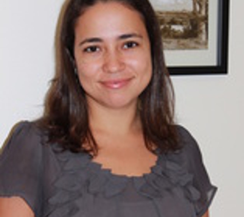 Mountain Top Dental Pty Ltd - Buderim, QLD. Dr Nathalia Araujo