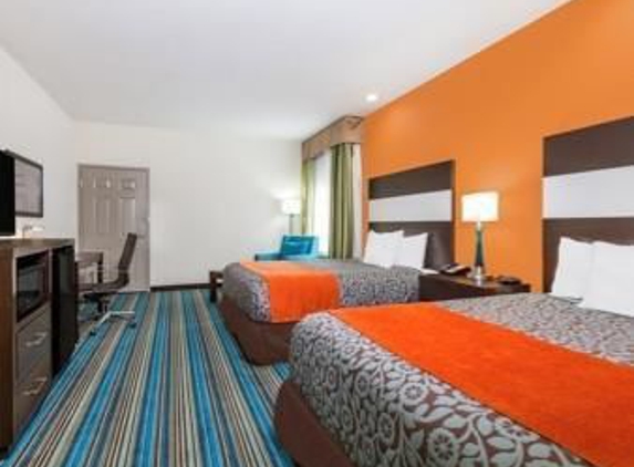 Days Inn & Suites by Wyndham Katy - Katy, TX