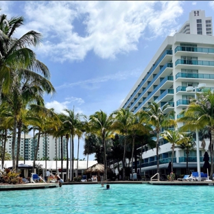 DoubleTree Resort by Hilton Hollywood Beach - Hollywood, FL