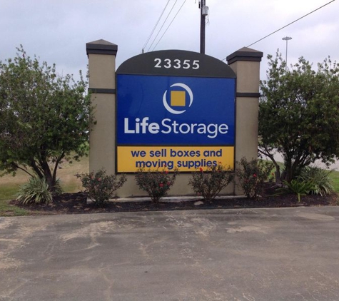 Extra Space Storage - Tomball, TX