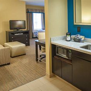 Hampton Inn & Suites St. Petersburg/Downtown - Saint Petersburg, FL