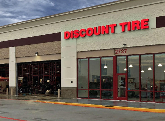 Discount Tire - Houston, TX