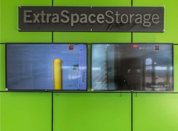 Extra Space Storage - Lewisville, TX