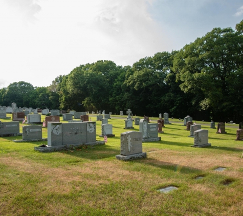 Saint James Cemetery - Manchester, CT