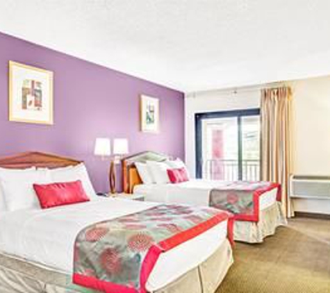 Ramada by Wyndham Rockaway - Rockaway, NJ