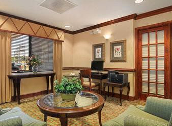 Baymont Inn & Suites - Jackson, MS