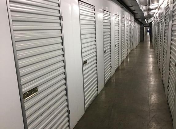 Extra Space Storage - Columbus, OH