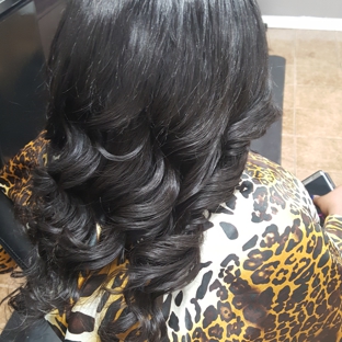 Hair & Weaves by Oquesa - Moreno Valley, CA