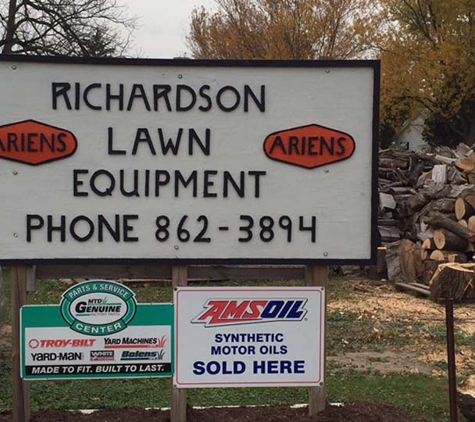 Richardson Lawn Equipment - Albany, WI