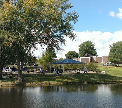 Chapel Hill Memorial Gardens - Cedar Hill, MO