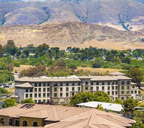 Hampton Inn & Suites San Luis Obispo - San Luis Obispo, CA