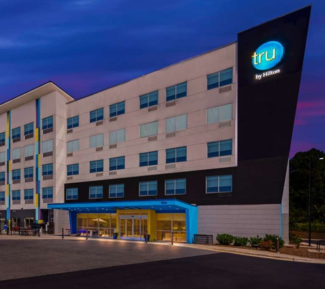 Tru by Hilton Asheville Blue Ridge Parkway - Asheville, NC