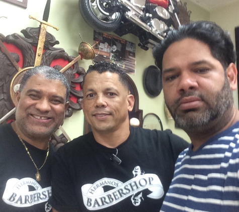 Hermanos Barber Shop - Orlando, FL. My friends font NY