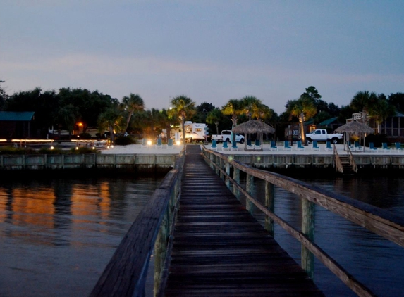 Navarre Beach Camping Resort - Navarre, FL