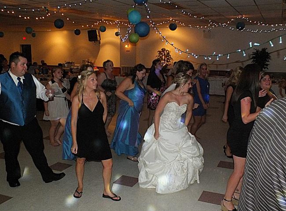 Advanced DJ's & Karaoke Service - Skokie, IL