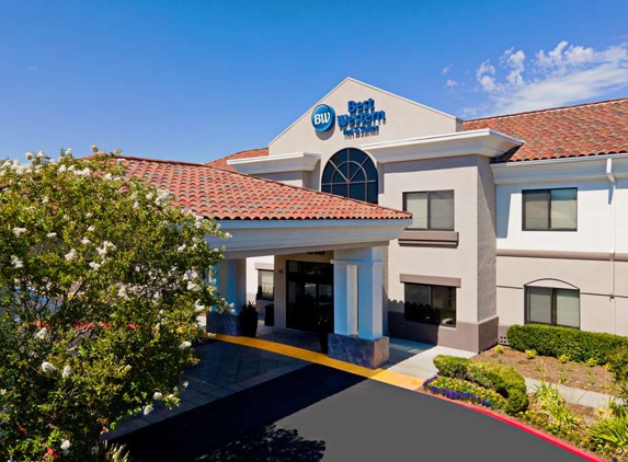 Best Western Valencia/Six Flags Inn & Suites - Santa Clarita, CA