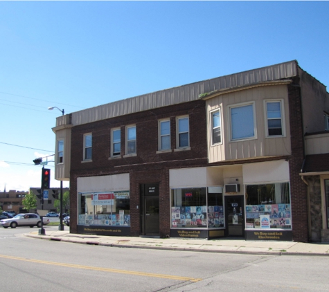 Starship Records and Collectibles - Waukesha, WI