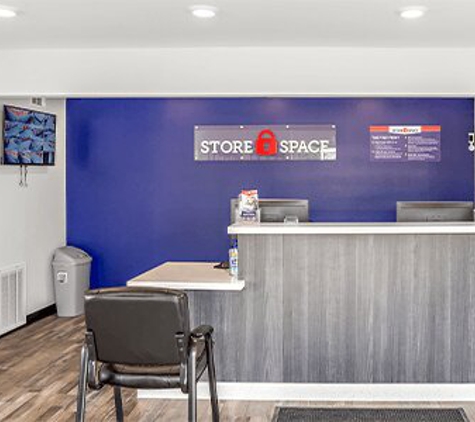 Store Space Self Storage - Houston, TX