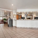 Super 8 by Wyndham Austin North/University Area - Motels