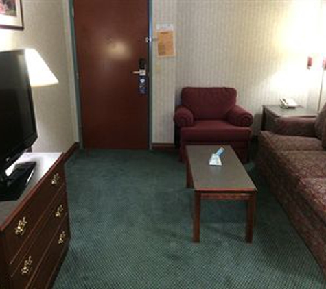 Best Western Elkhart Inn & Suites - Elkhart, IN