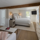 Huntting Inn - Hotels