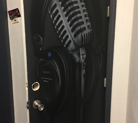 Leslie's Recording Studio - Phoenix, AZ. My mic closet door