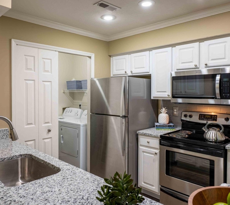 The Woods at Polaris Parkway Apartments & Townhomes - Westerville, OH