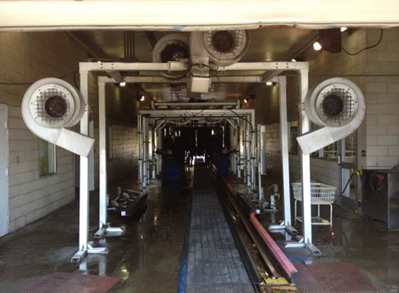 Twin Oaks Car Wash - High Point, NC