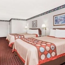 Super 8 by Wyndham Cleveland - Motels