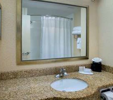 Fairfield Inn & Suites - Astoria, NY