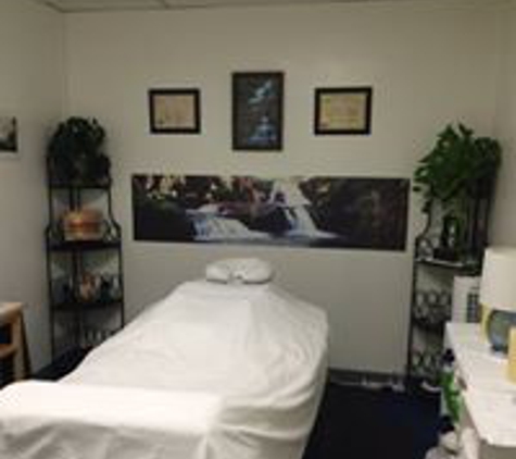 Great Hands Massage Therapy - Bakersfield, CA. Massage Room