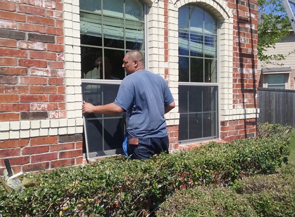 Cricket's Window Cleaning - Dallas, TX