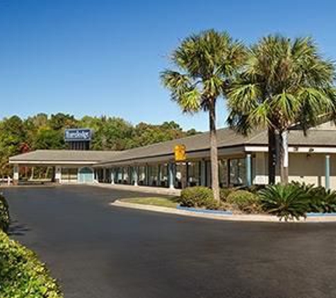 Travelodge by Wyndham Hinesville - Hinesville, GA