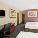 Microtel Inn & Suites by Wyndham Atlanta Airport - Hotels